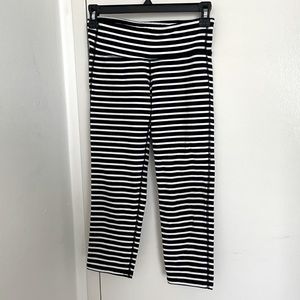 Athleta black and white striped capri leggings
